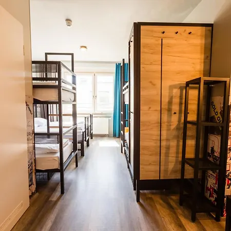 A&O Hamburg City-3